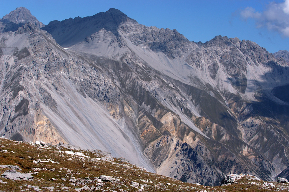 Schweizer Nationalpark
Farbiges Gestein
Schlüsselwörter: Schweizer Nationalpark