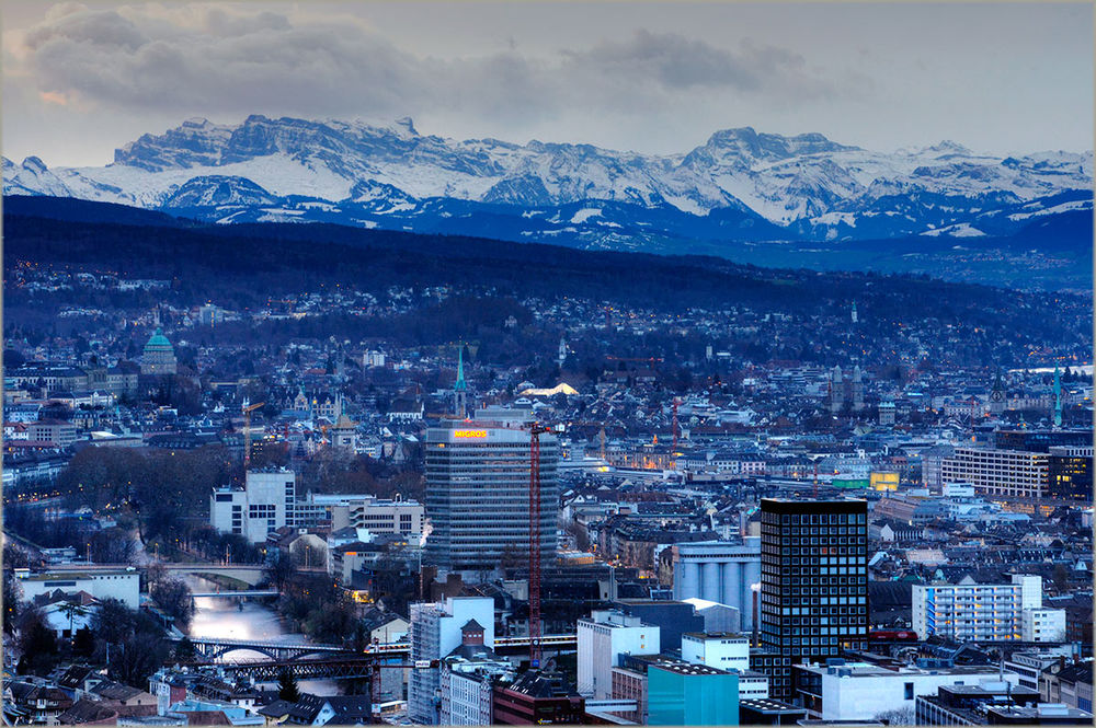 Tonmapped Zürich

