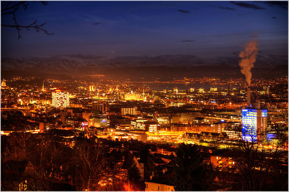 Zürich bei Nacht
von der Waid aus
