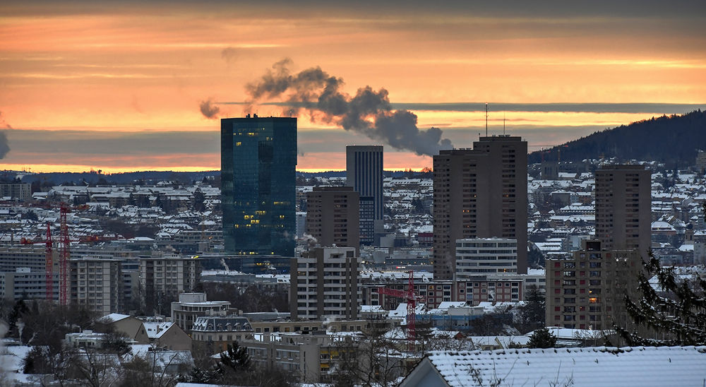 Zürich Primtower Abendlicht
