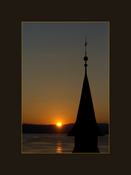 Sonnenuntergang auf Schloss Rapperswil
Schlüsselwörter: Rapperswil, Sonnenuntergang