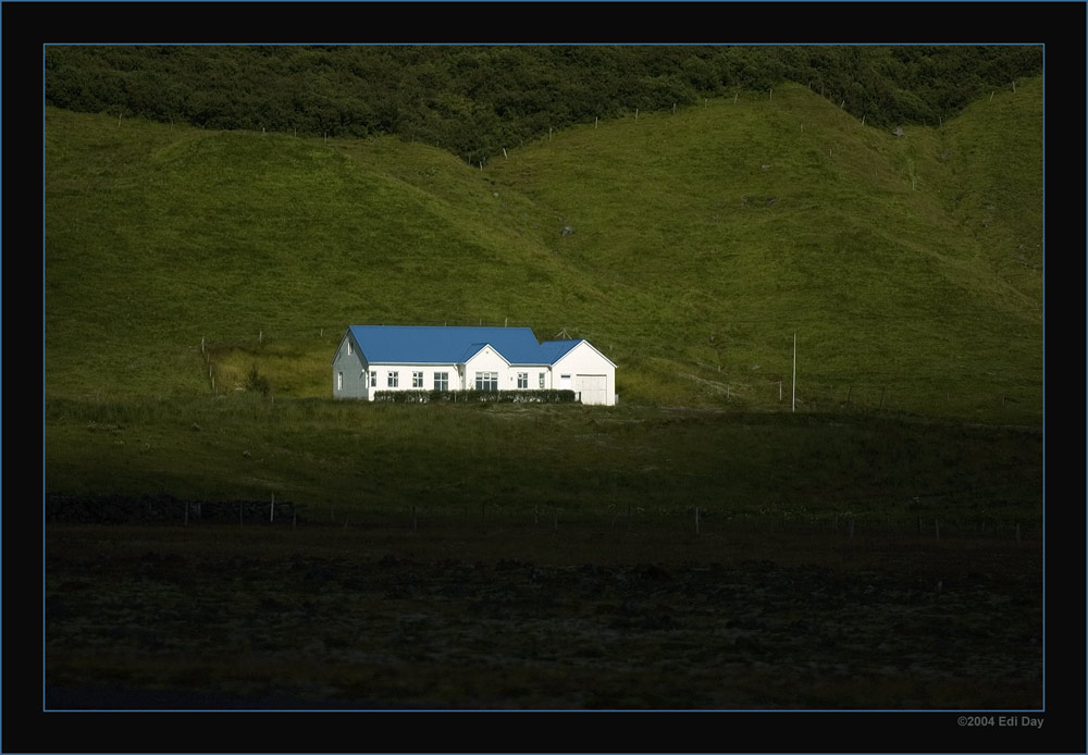 einsame Farm
Schlüsselwörter: Island
