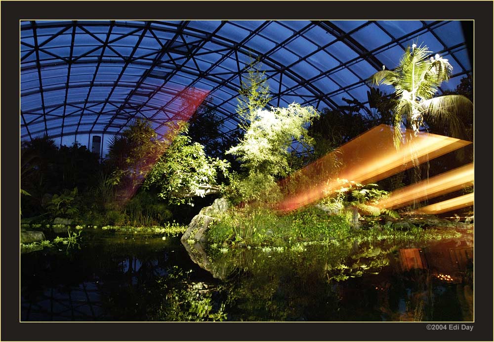 Masoalahalle bei Nacht
