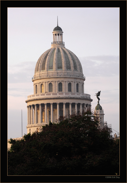 Das Kapitol
in Havanna
Schlüsselwörter: Kuba, Havanna, La Habana
