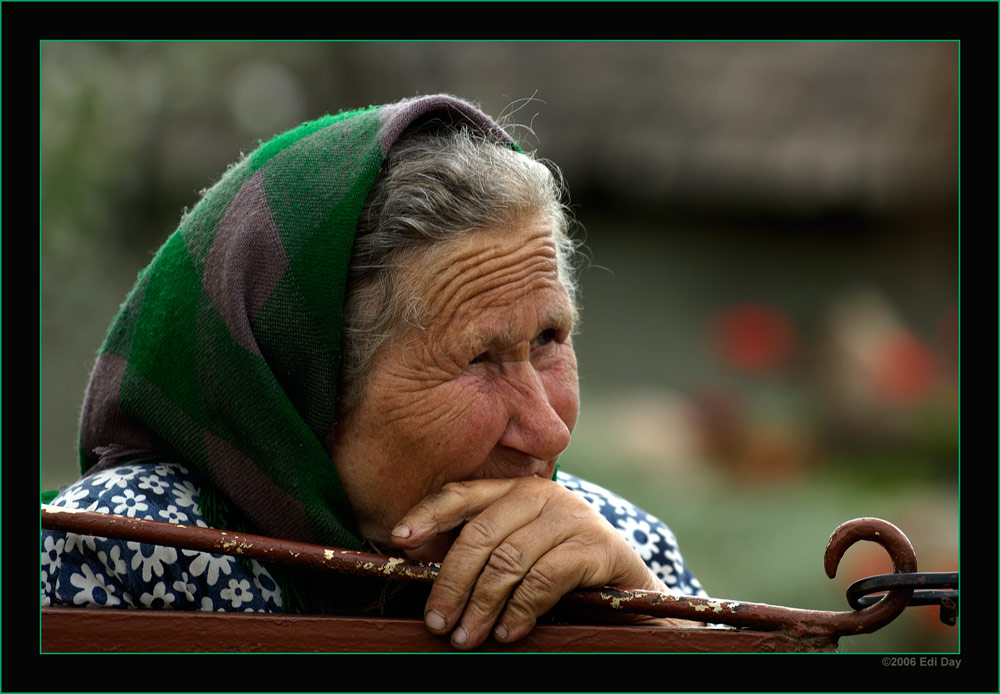 ein wenig skeptisch
schaut diese Bäuerin im Osten Polens
Schlüsselwörter: Bäuerin, Polen