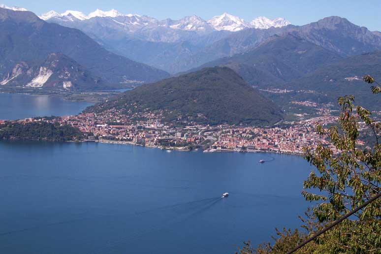 ....Blick vom Mont Sasso del Ferro 1062m / Italien
Schlüsselwörter: Panorama