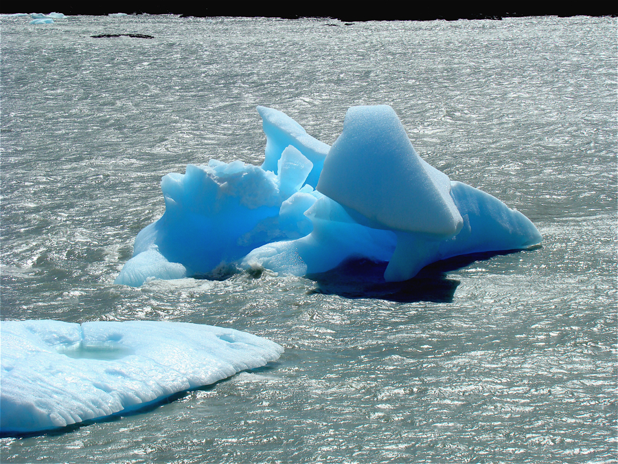 Eis - faszinierende Formationen
Schlüsselwörter: Eis, Gletscher