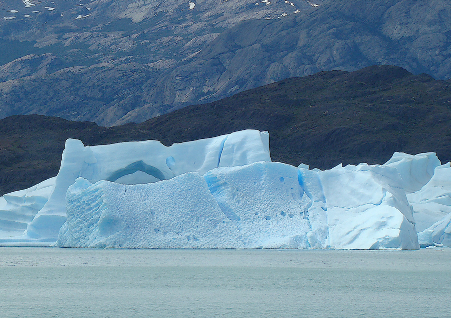 Eis - faszinierende Formationen
Schlüsselwörter: Eis, Gletscher