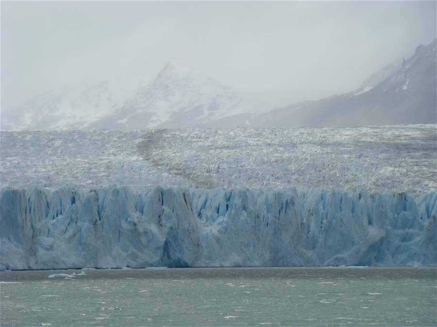 Eis - faszinierende Formationen
Schlüsselwörter: Eis, Gletscher