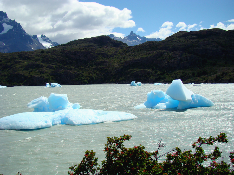 LAGO GREY
Schlüsselwörter: SEE, EIS
